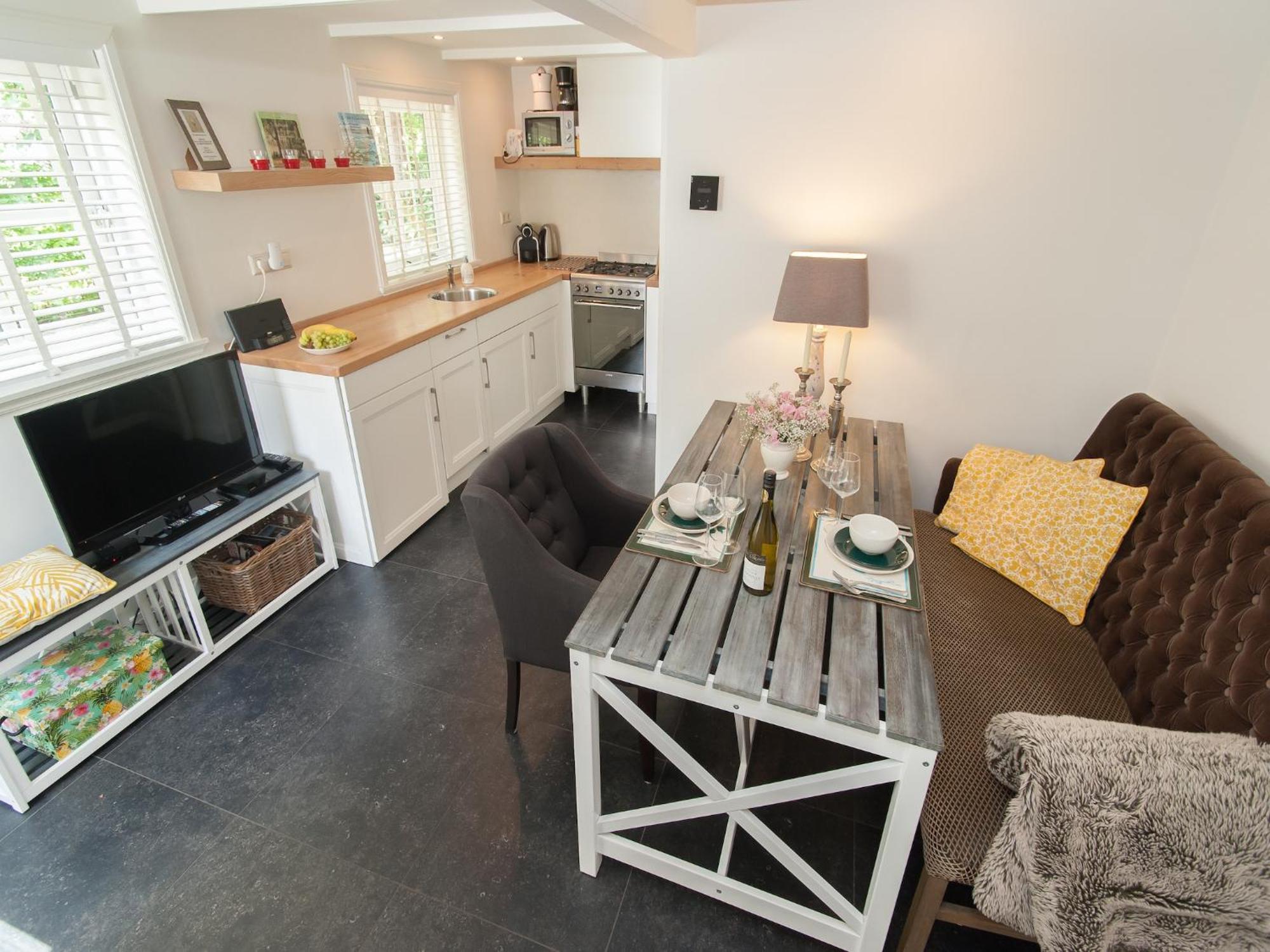 Pleasing Holiday Home In Schoorl With Patio מראה חיצוני תמונה