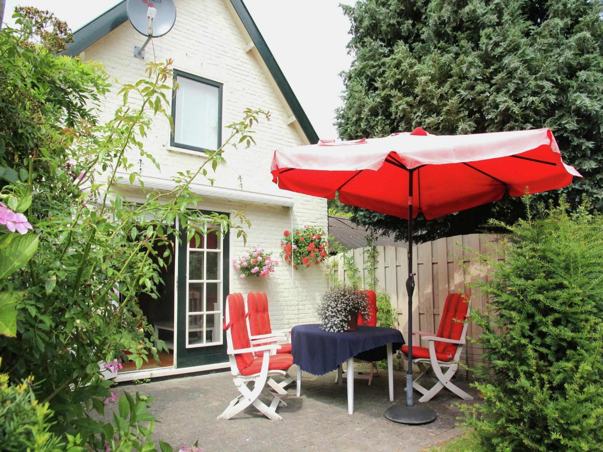Pleasing Holiday Home In Schoorl With Patio מראה חיצוני תמונה